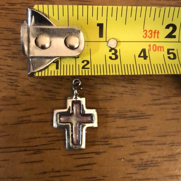 Cross Necklace Pendant - Picture 3 of 3
